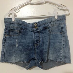 2/$20 Jordache Shorts Soft Distressed Cutoffs